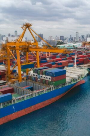 Challenges Faced by Singapore Maritime Industry to Decarbonise